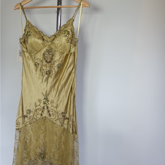 Sue Wong Dresses & Skirts - Sue Wong Gold Lace Embellished Dress